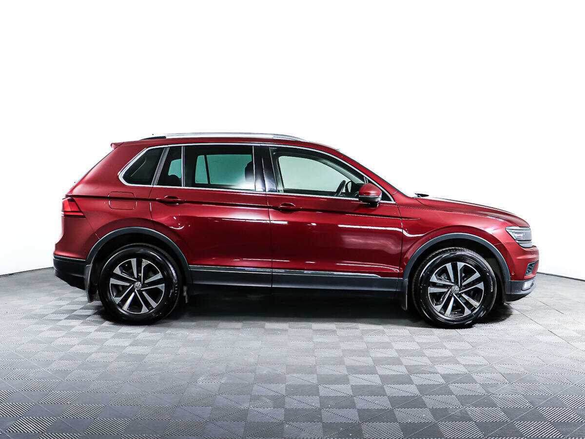 Купить Volkswagen Tiguan, 2019, 122 491 км.. Фото: #2
