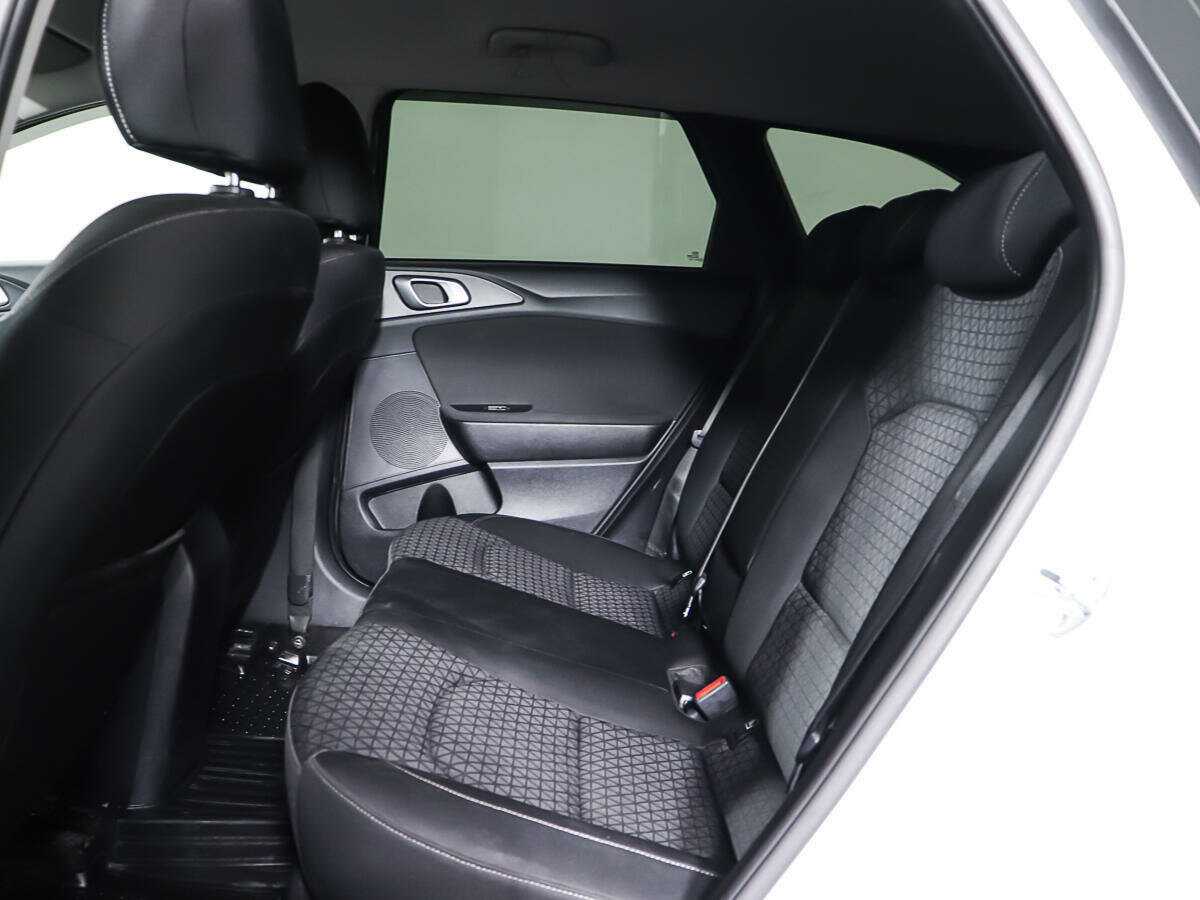 Купить Kia Ceed, 2021, 71 828 км.. Фото: #9