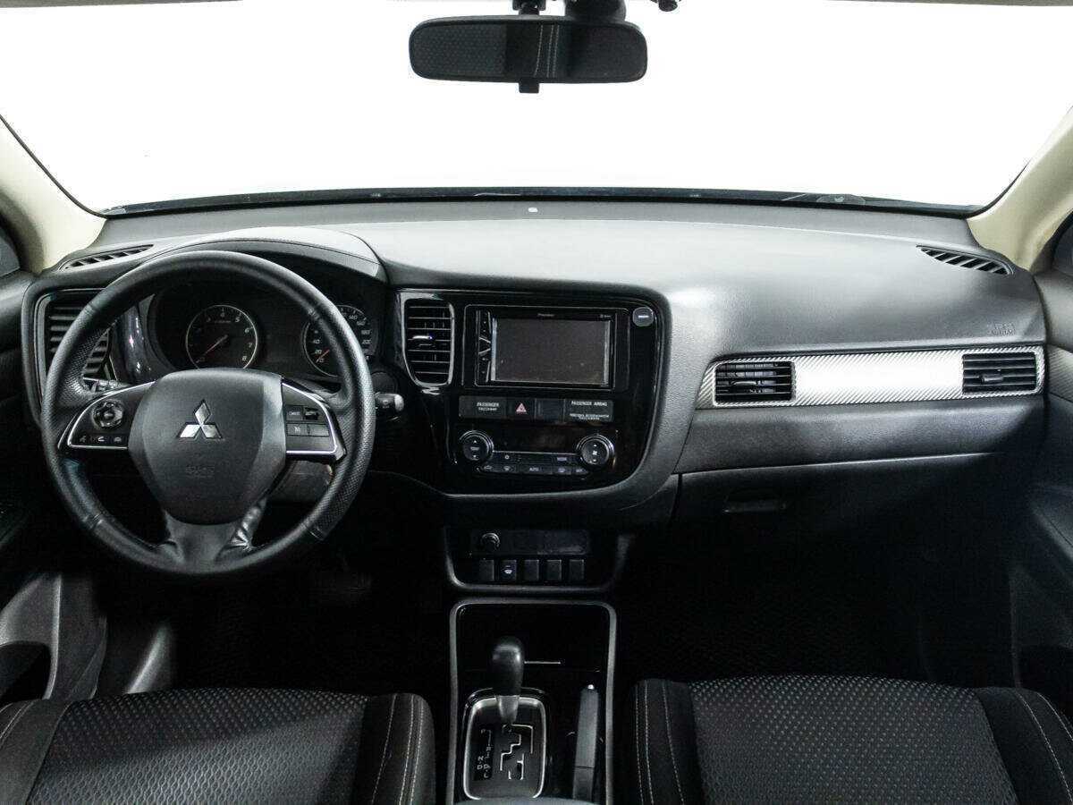 Купить Mitsubishi Outlander, 2017, 108 590 км.. Фото: #11