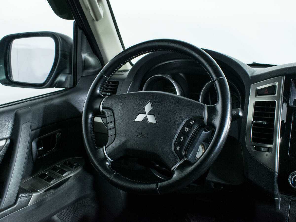 Купить Mitsubishi Pajero, 2014, 118 756 км.. Фото: #10
