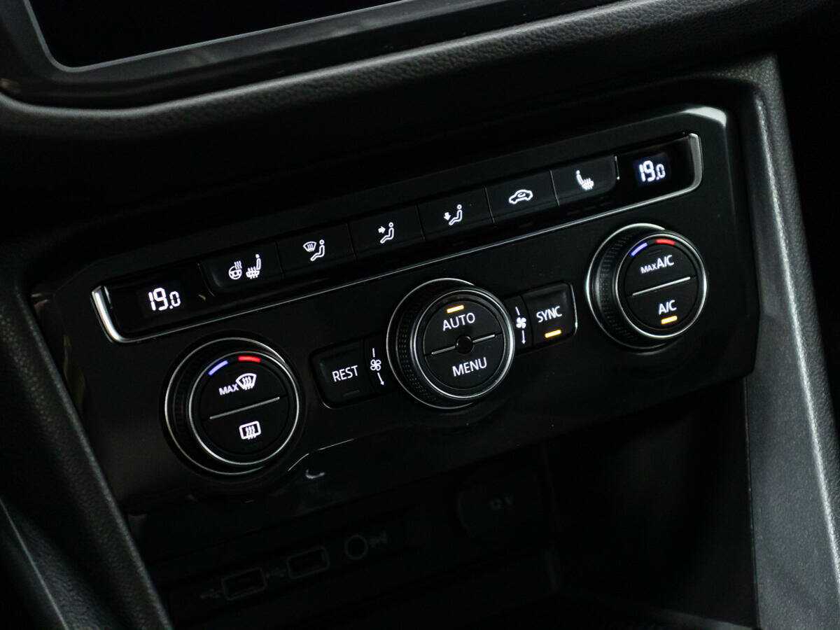 Купить Volkswagen Tiguan, 2018, 130 012 км.. Фото: #15