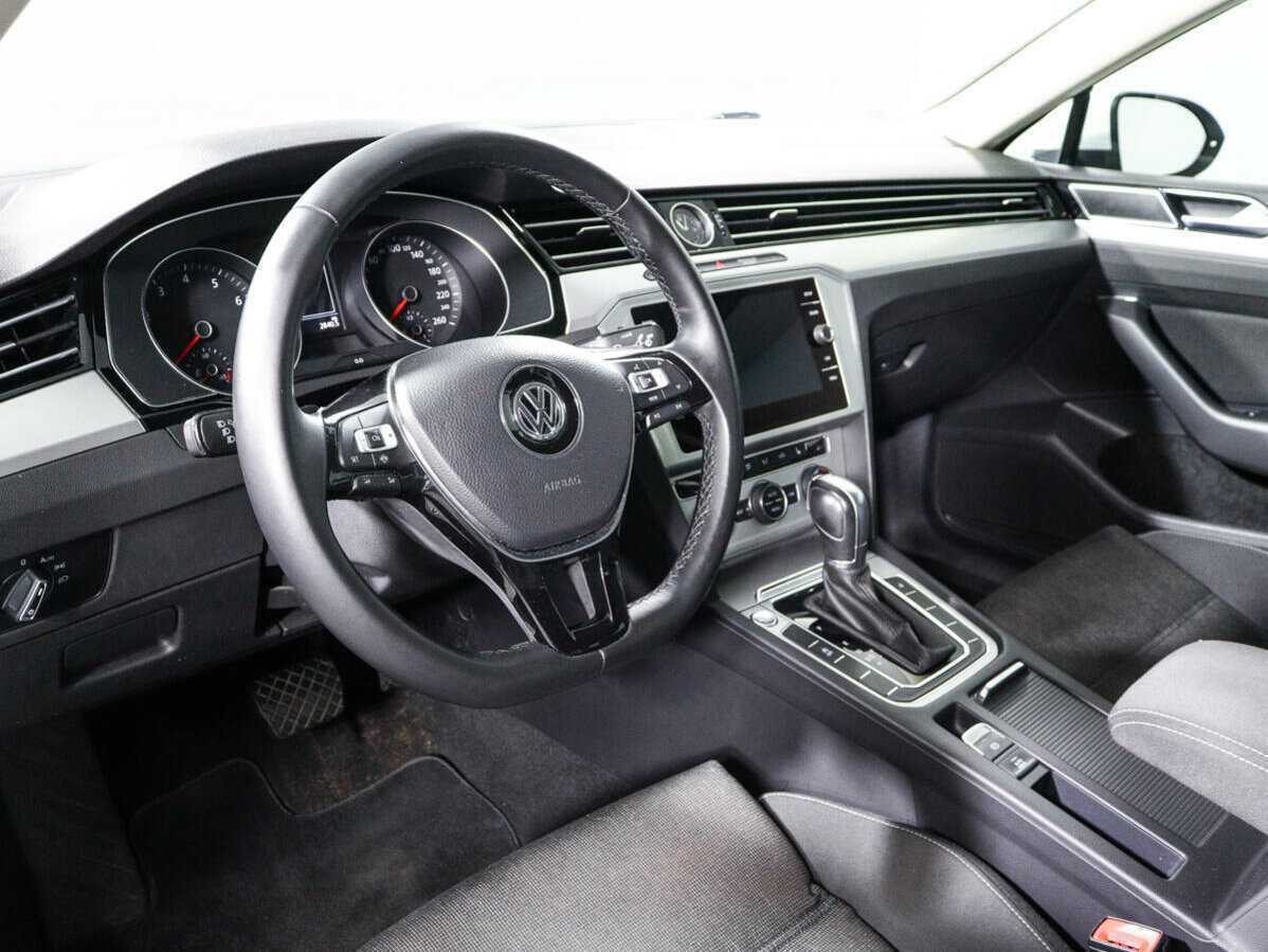 Купить Volkswagen Passat, 2019, 64 491 км.. Фото: #10
