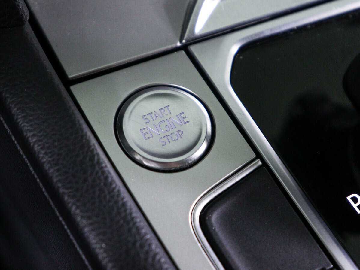 Купить Volkswagen Passat, 2019, 64 491 км.. Фото: #13