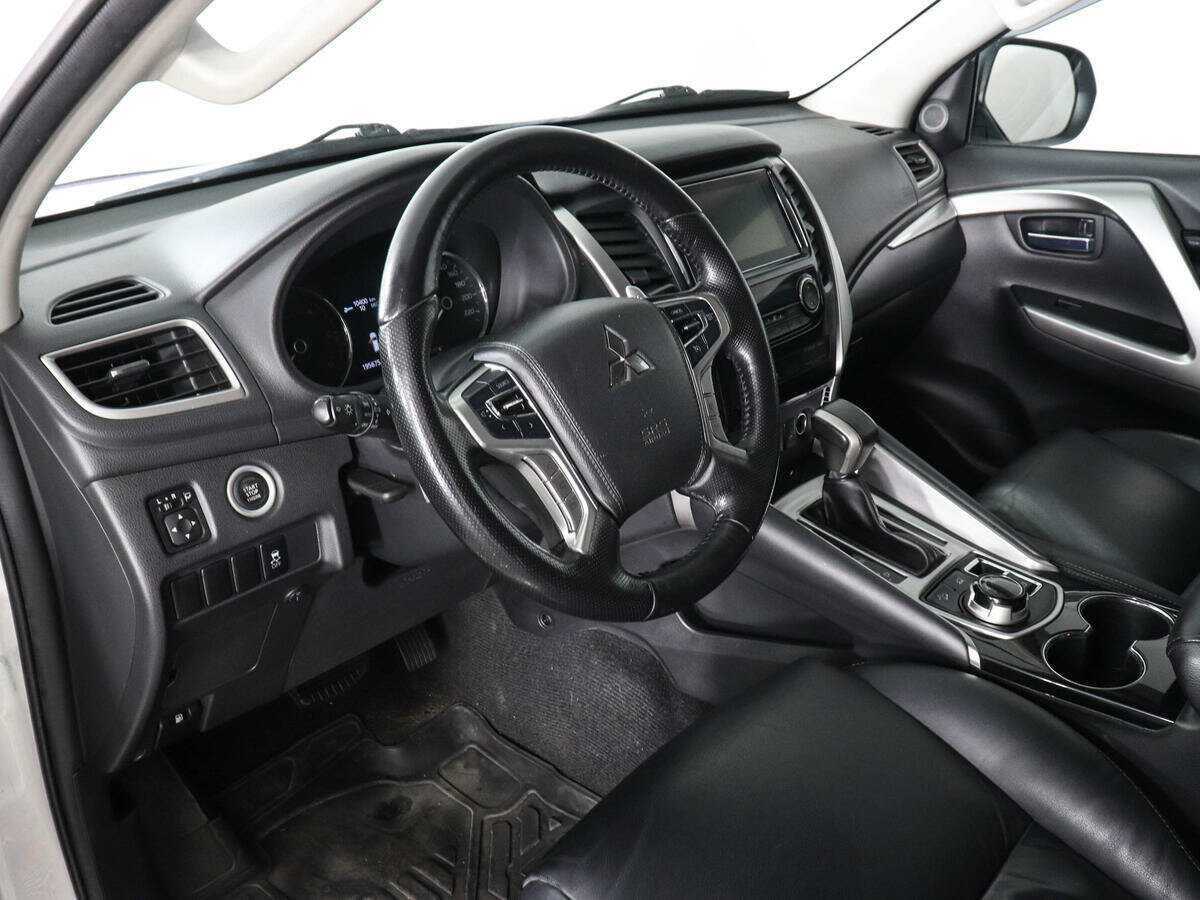 Купить Mitsubishi Pajero Sport, 2018, 195 673 км.. Фото: #8