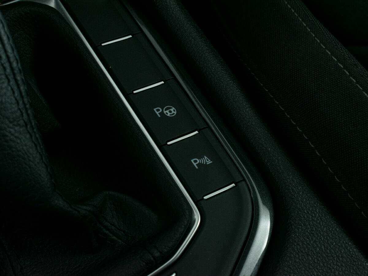 Купить Volkswagen Tiguan, 2018, 114 708 км.. Фото: #16