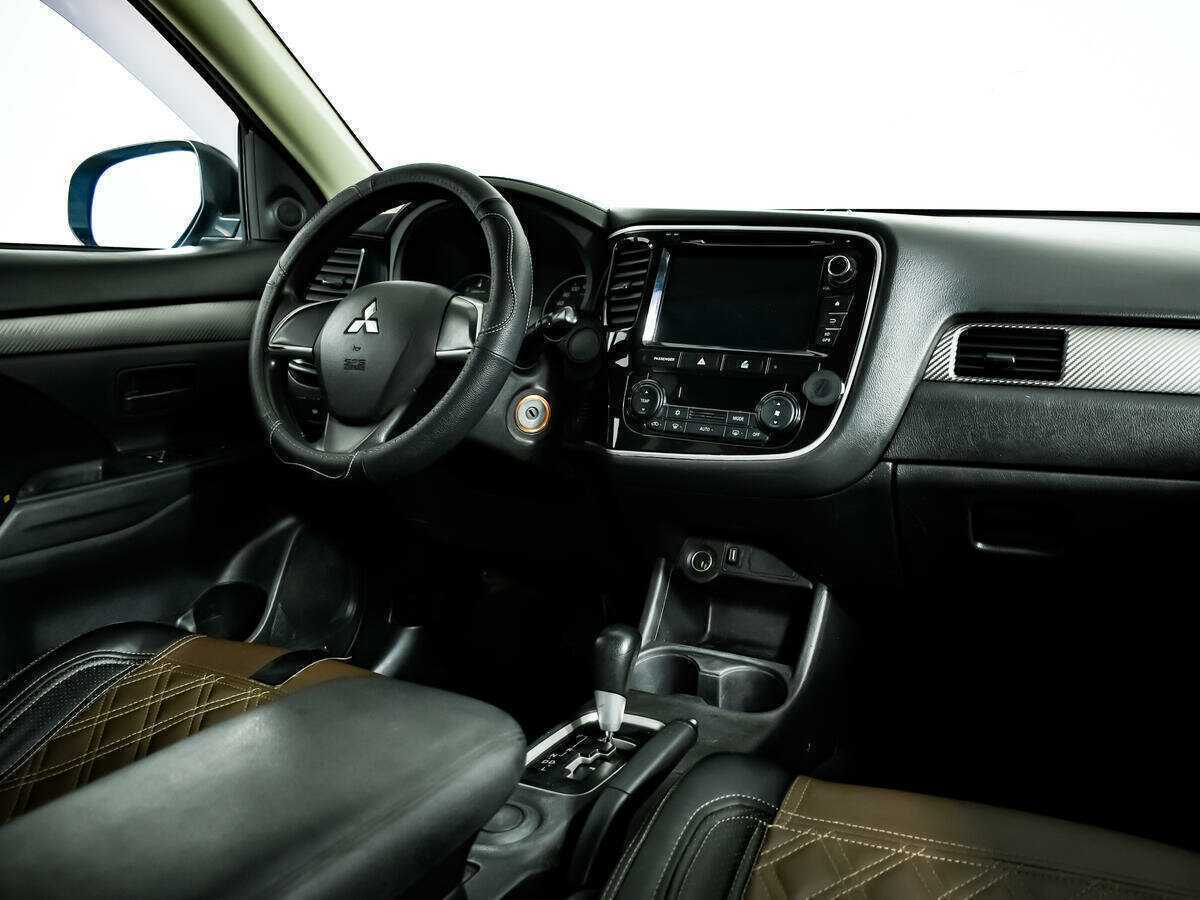 Купить Mitsubishi Outlander, 2016, 138 123 км.. Фото: #6