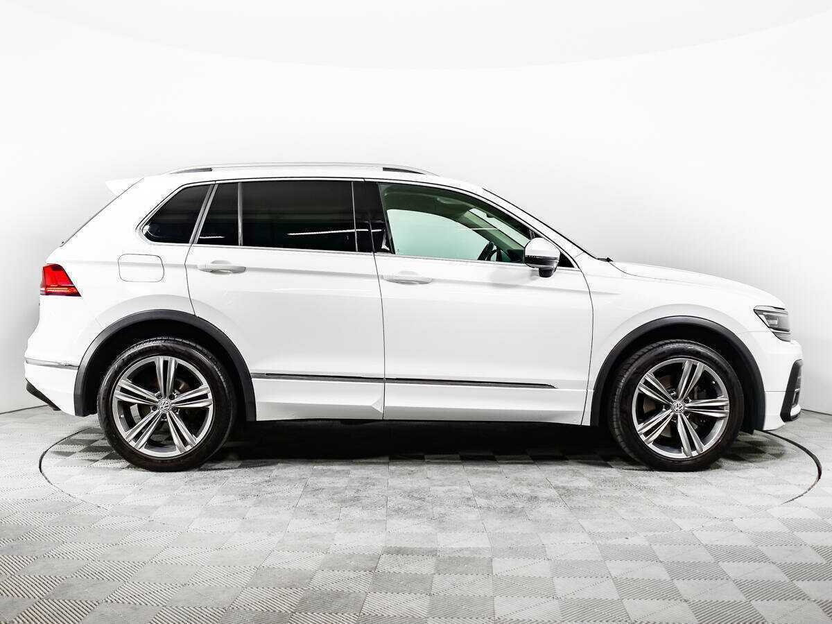Купить Volkswagen Tiguan, 2018, 120 709 км.. Фото: #3