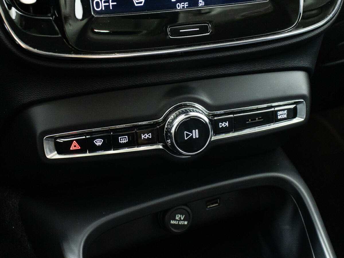 Купить Volvo XC40, 2020, 84 475 км.. Фото: #19