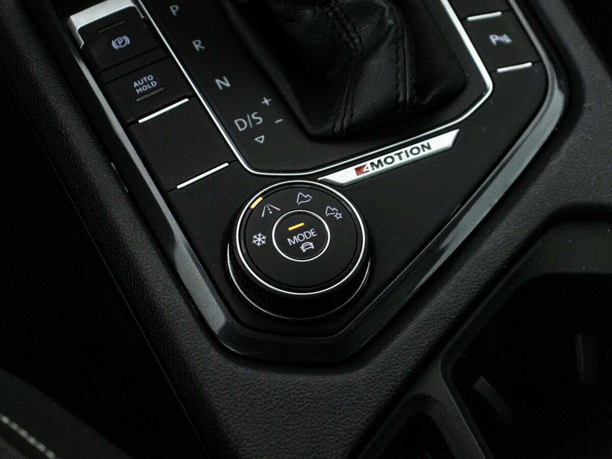 Купить Volkswagen Tiguan, 2018, 141 557 км.. Фото: #16