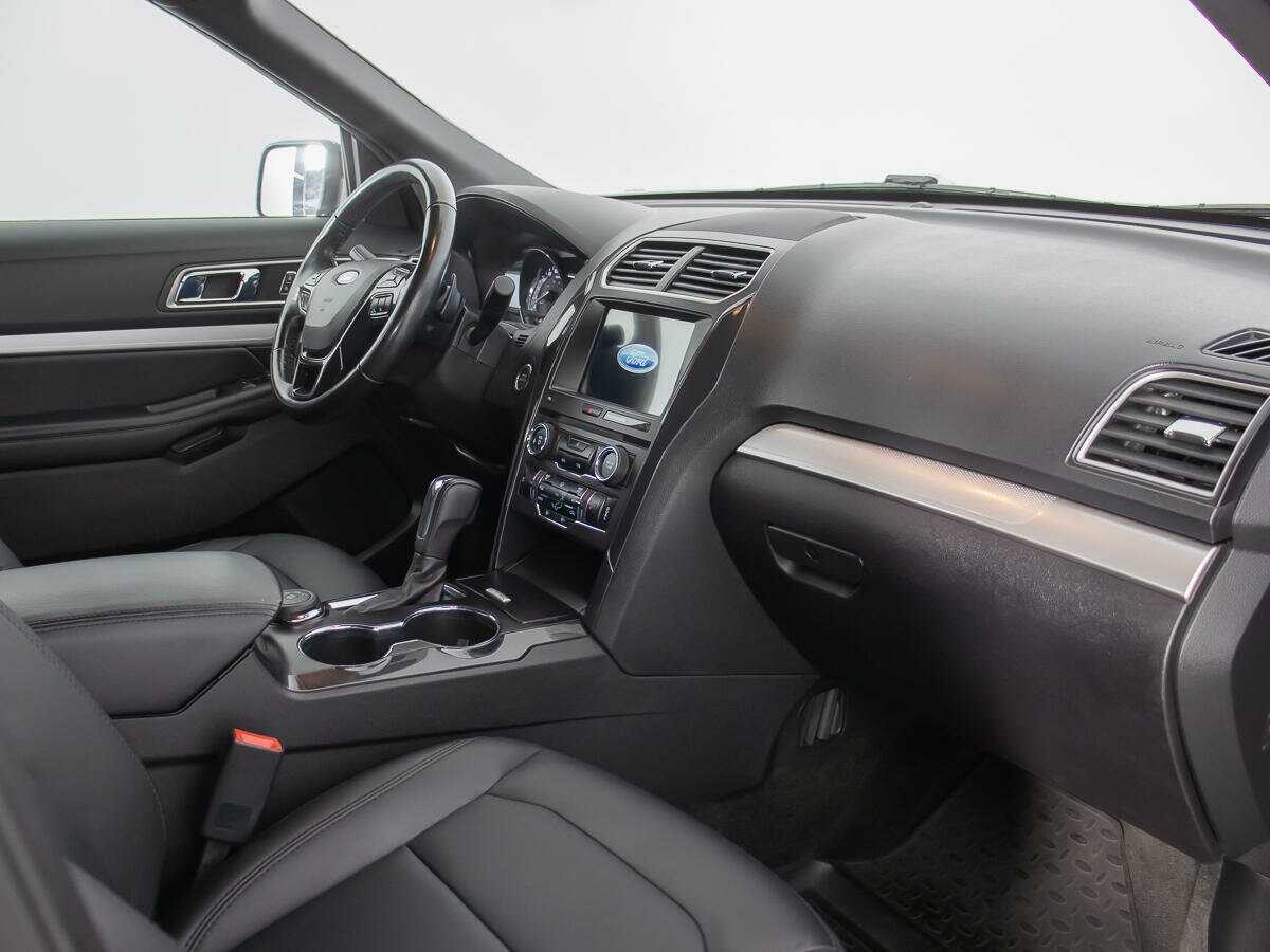 Купить Ford Explorer, 2017, 89 000 км.. Фото: #8