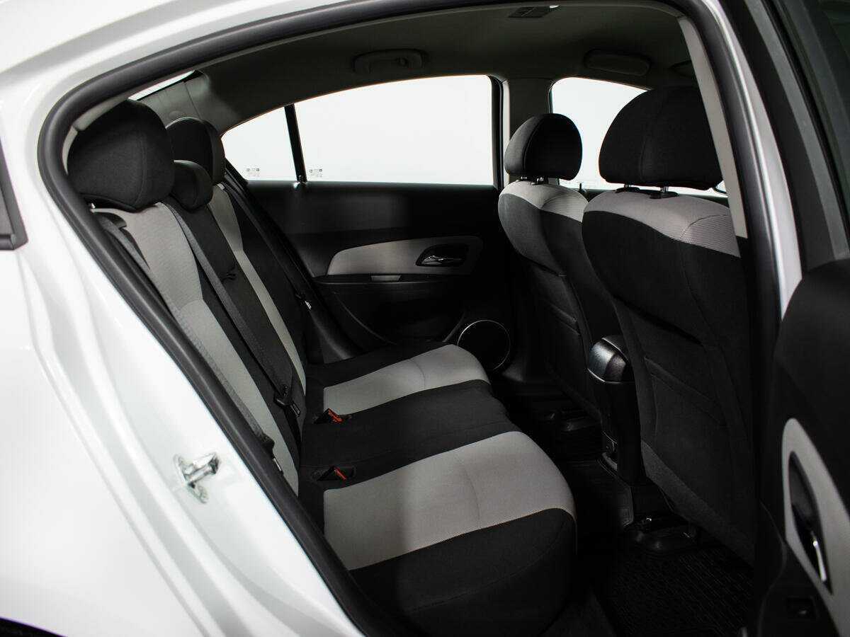 Купить Chevrolet Cruze, 2013, 63 452 км.. Фото: #9