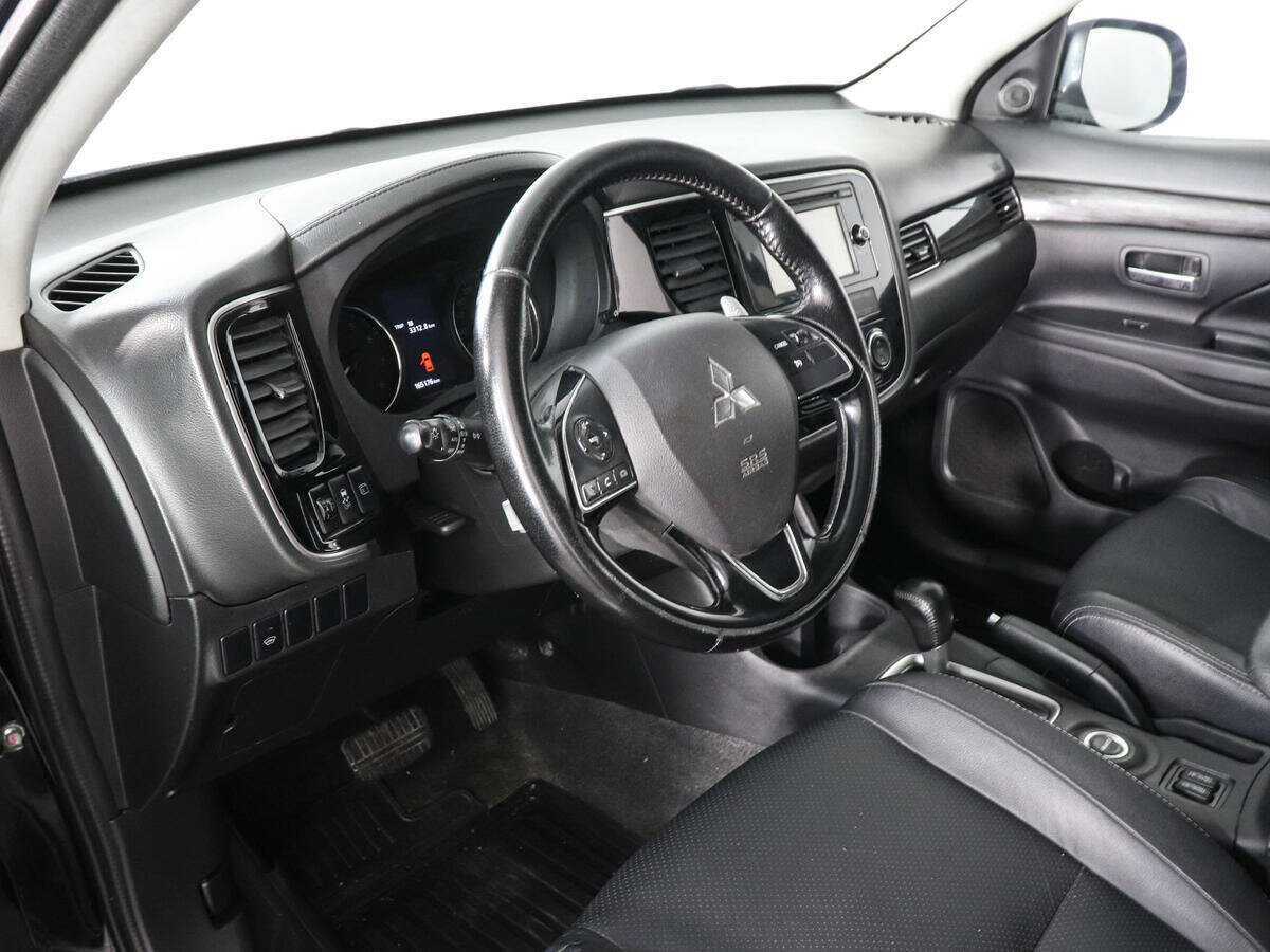Купить Mitsubishi Outlander, 2016, 165 173 км.. Фото: #8