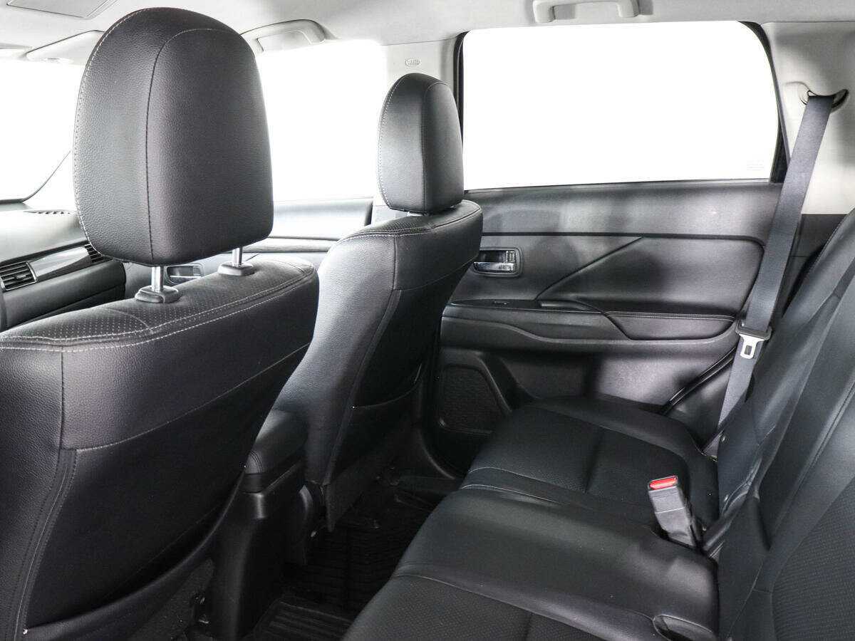 Купить Mitsubishi Outlander, 2016, 165 173 км.. Фото: #11