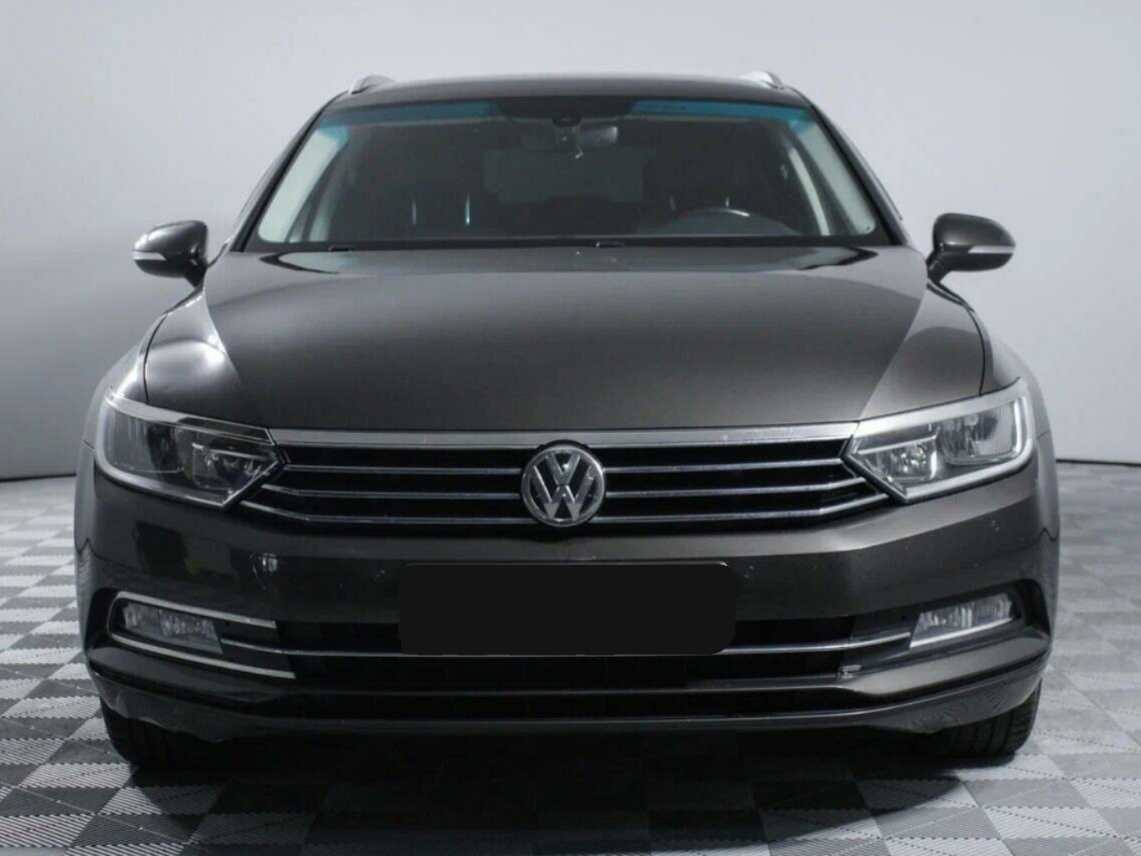 Купить Volkswagen Passat, 2017, 141 158 км.. Фото: #1