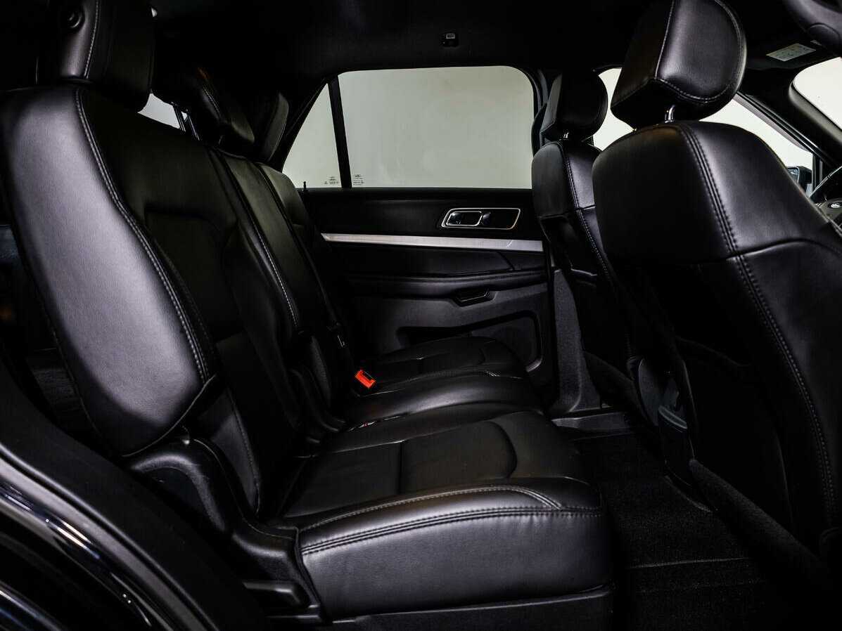 Купить Ford Explorer, 2017, 137 615 км.. Фото: #8