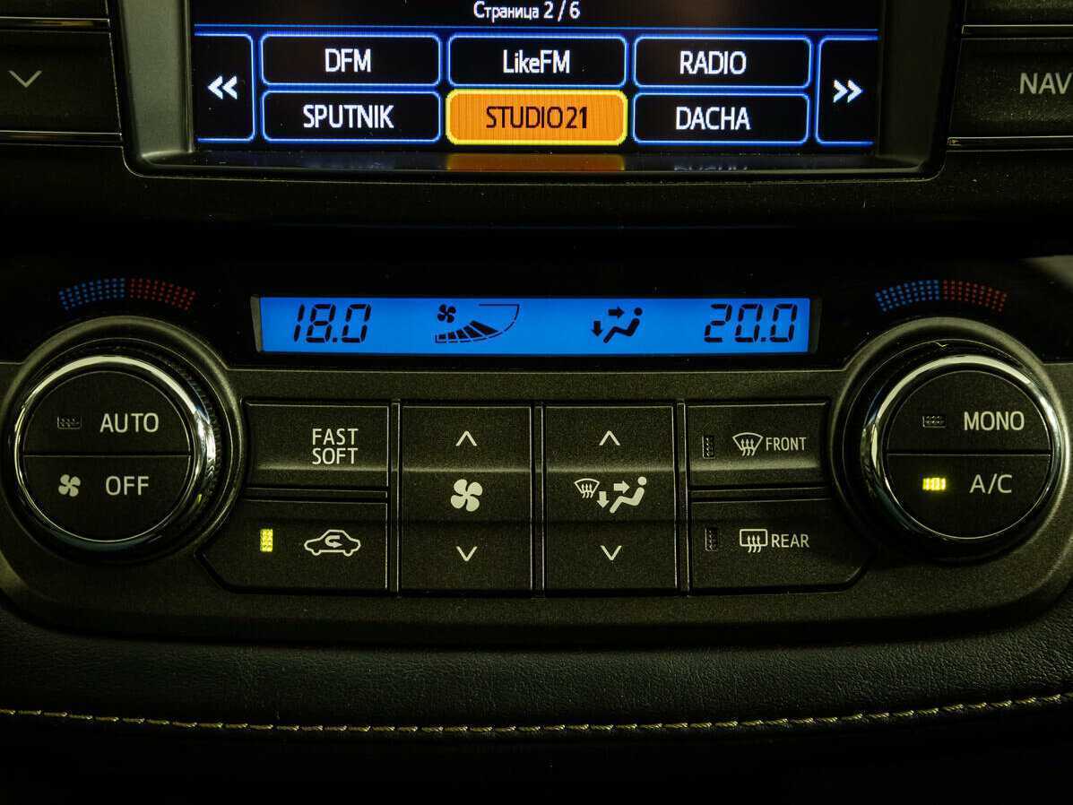 Купить Toyota RAV4, 2012, 121 797 км.. Фото: #9