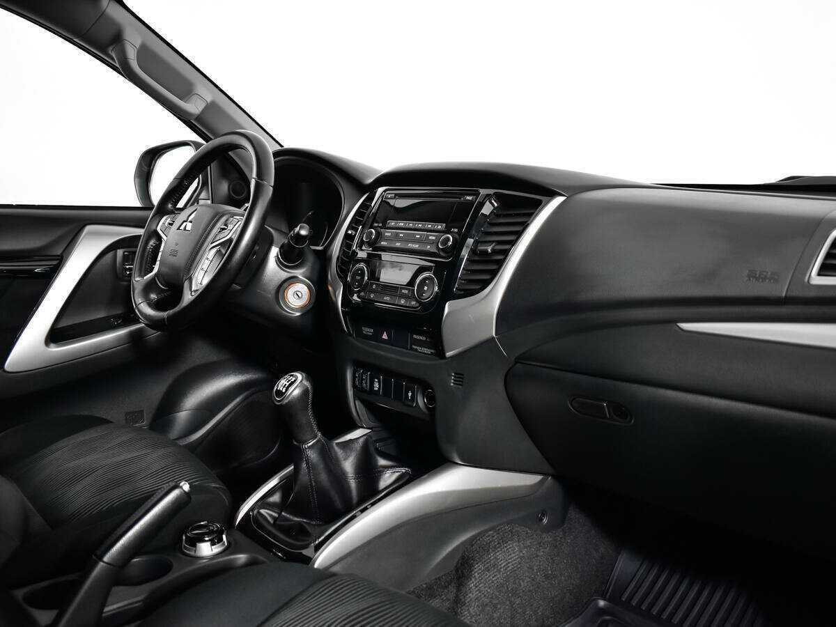 Купить Mitsubishi Pajero Sport, 2017, 127 467 км.. Фото: #8