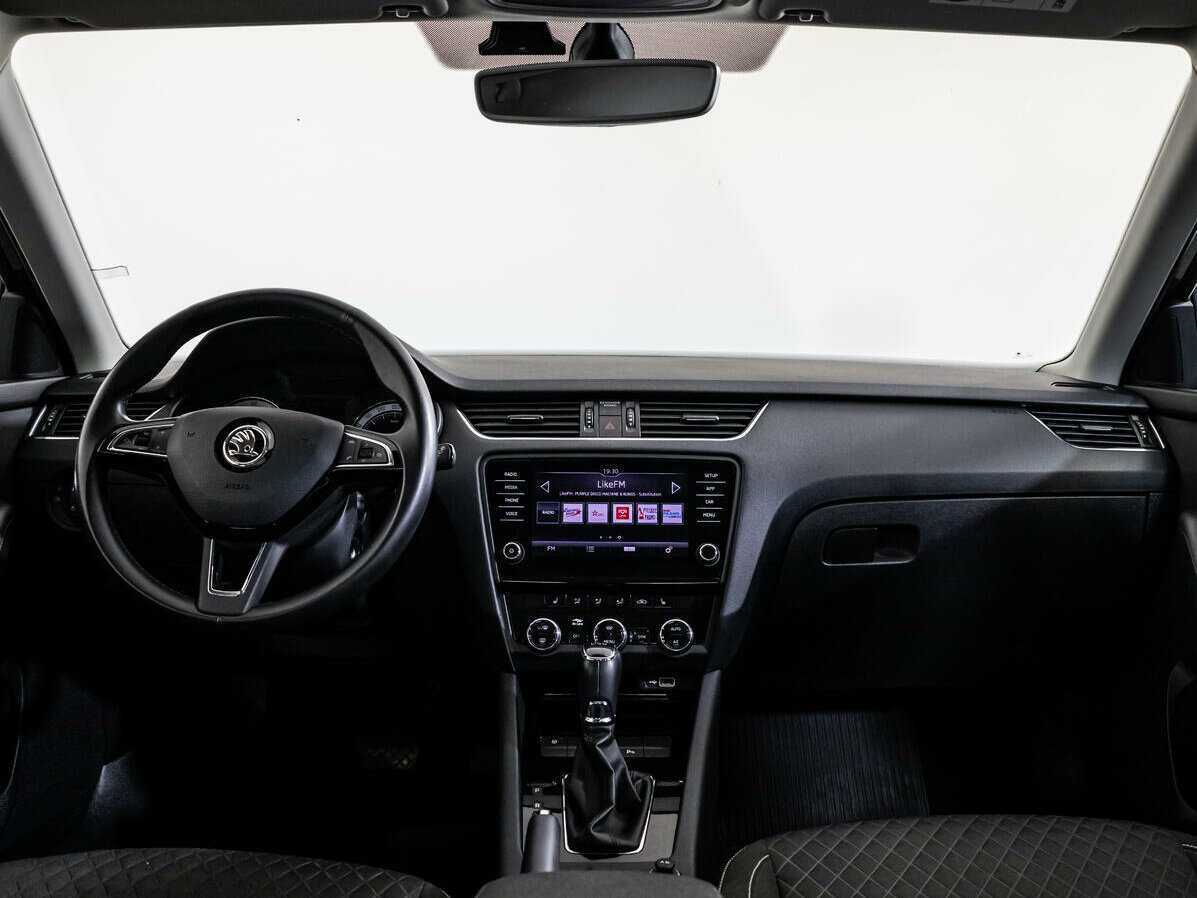 Купить Skoda Octavia, 2018, 76 437 км.. Фото: #9