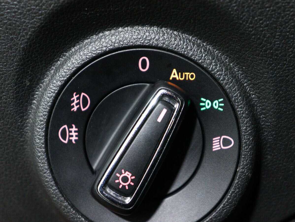 Купить SEAT Leon, 2013, 288 802 км.. Фото: #12