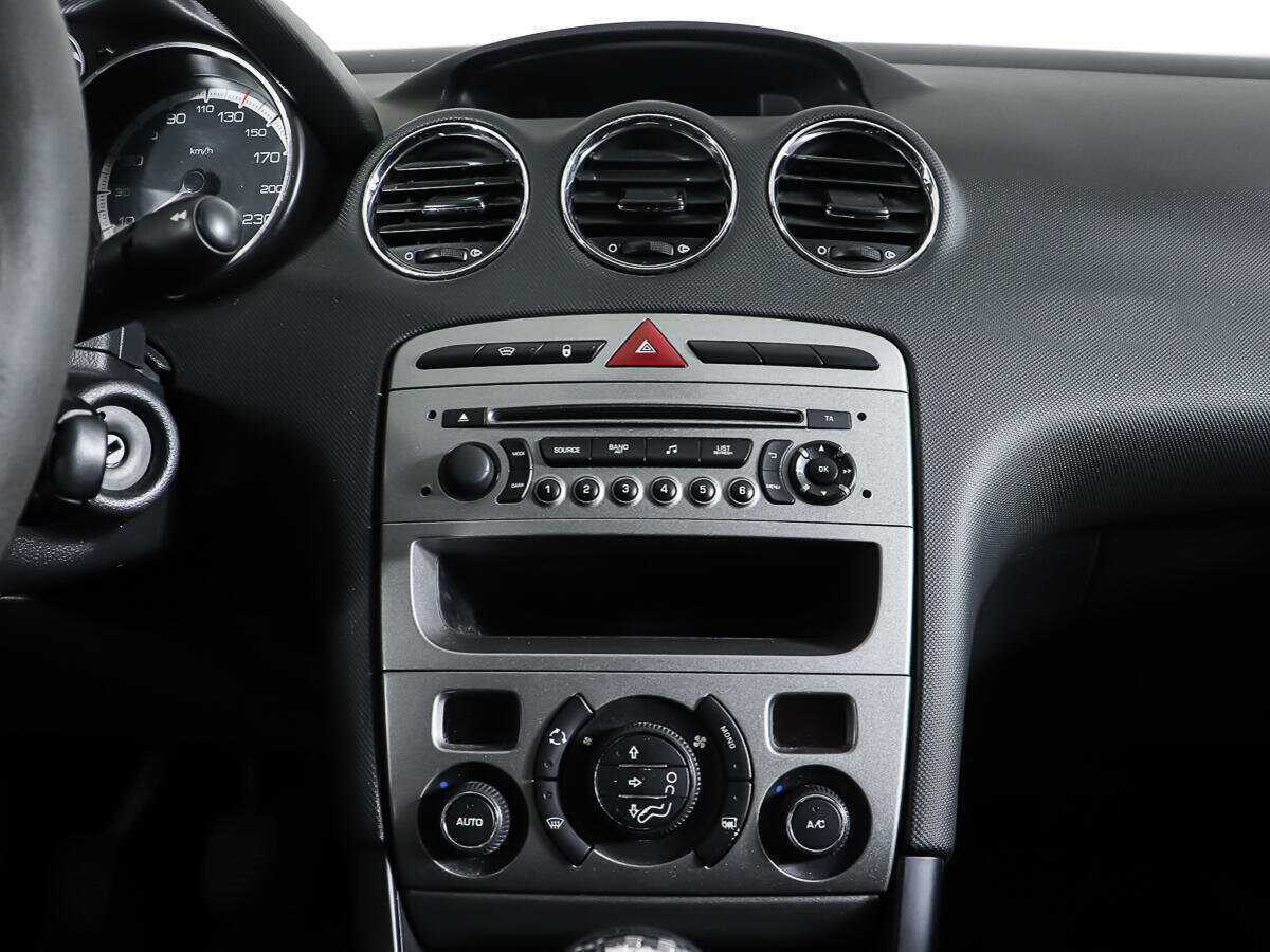 Купить Peugeot 408, 2014, 183 667 км.. Фото: #10