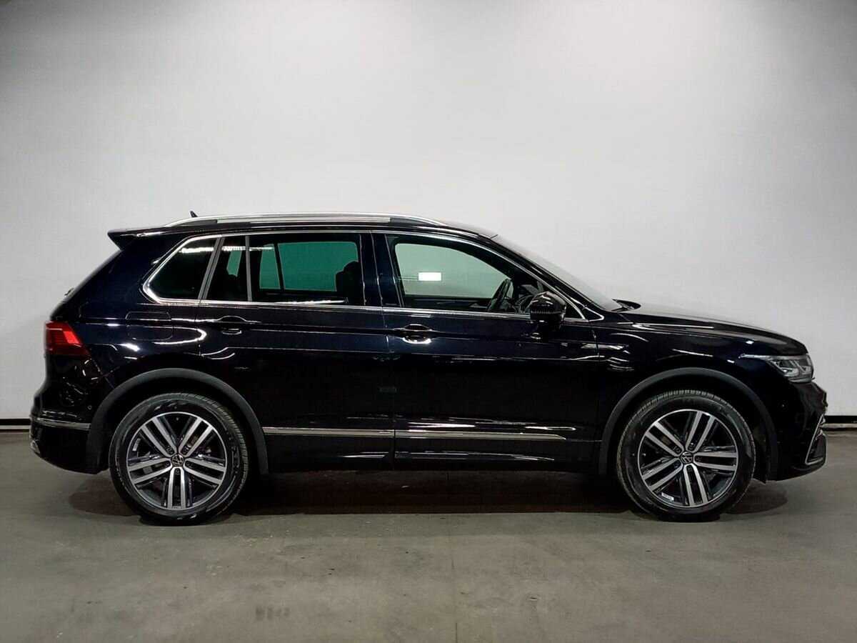 Купить Volkswagen Tiguan, 2021, 67 560 км.. Фото: #3