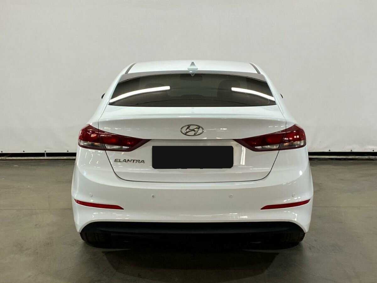 Купить Hyundai Elantra, 2017, 190 122 км.. Фото: #5