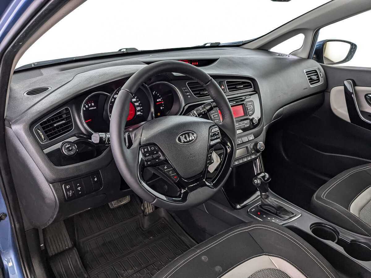 Купить Kia Ceed, 2013, 106 402 км.. Фото: #10