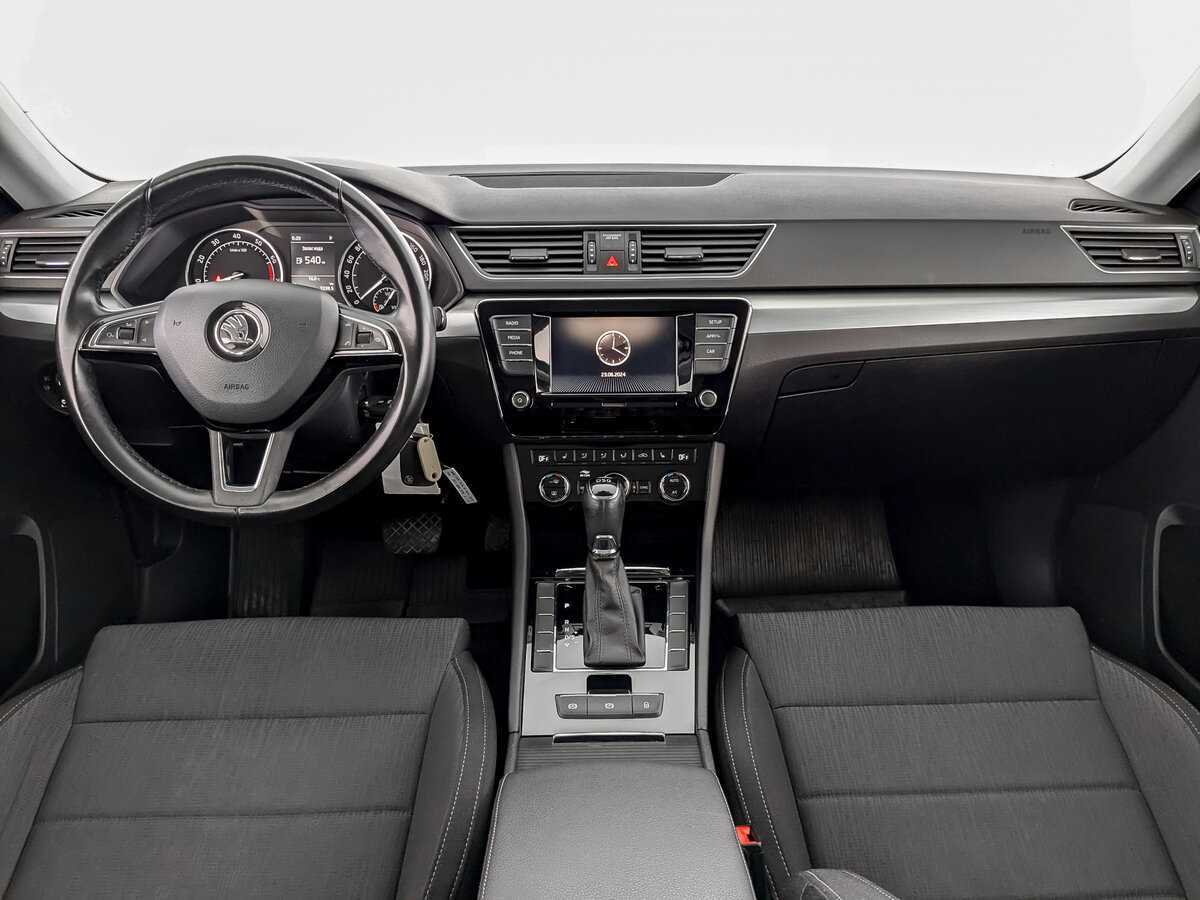 Купить Skoda Superb, 2018, 52 984 км.. Фото: #11