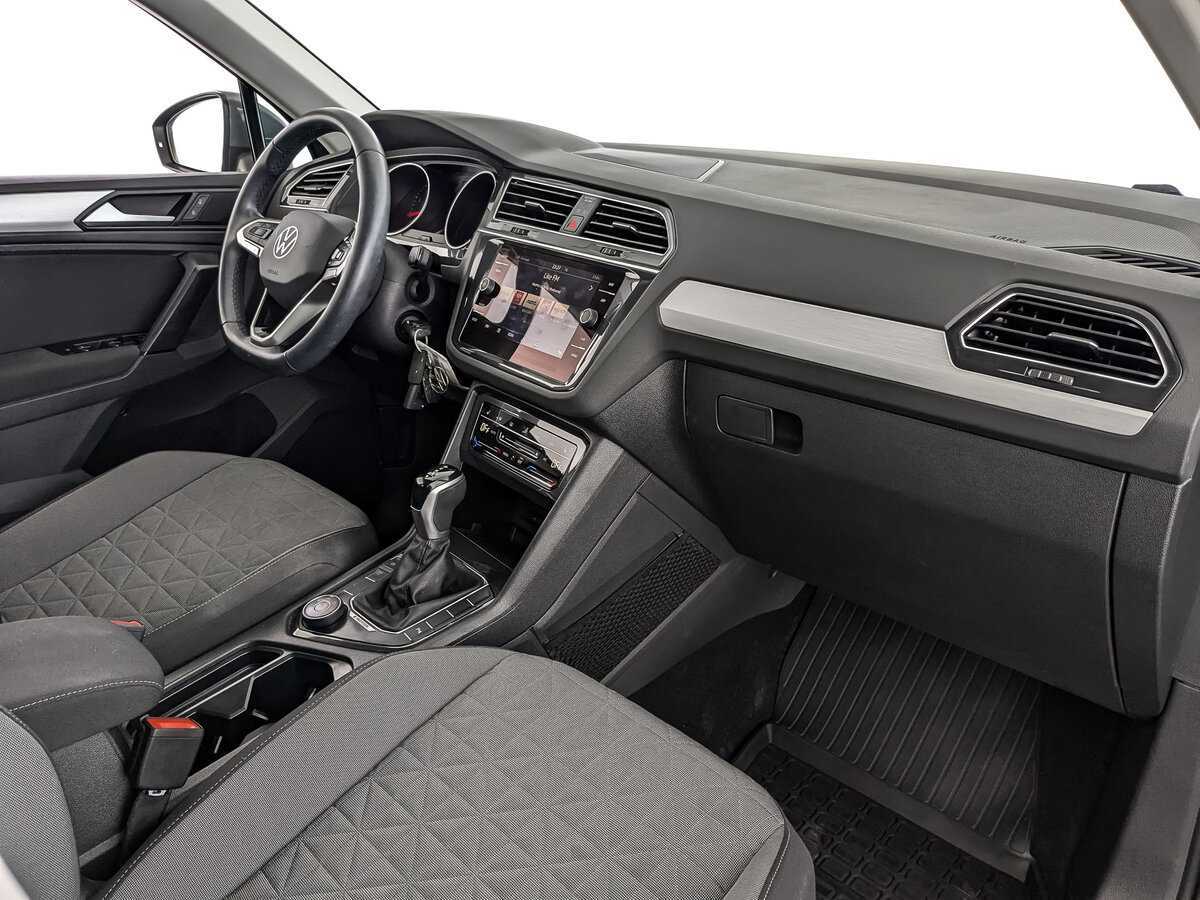 Купить Volkswagen Tiguan, 2021, 42 944 км.. Фото: #8