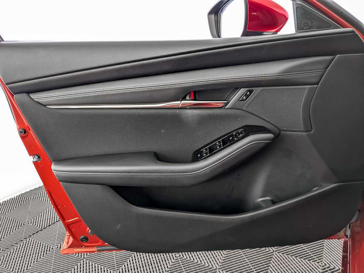 Купить Mazda 3, 2019, 61 276 км.. Фото: #13