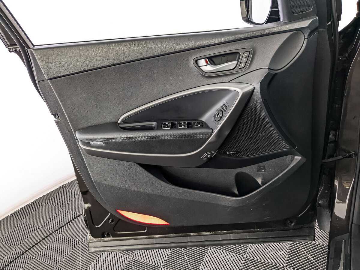 Купить Hyundai Santa Fe, 2017, 175 113 км.. Фото: #14