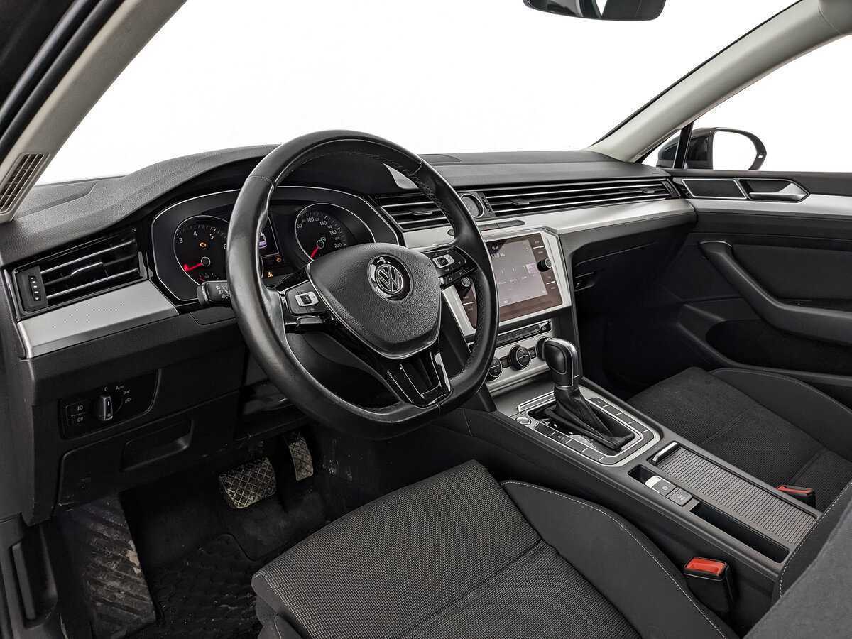 Купить Volkswagen Passat, 2018, 108 936 км.. Фото: #10