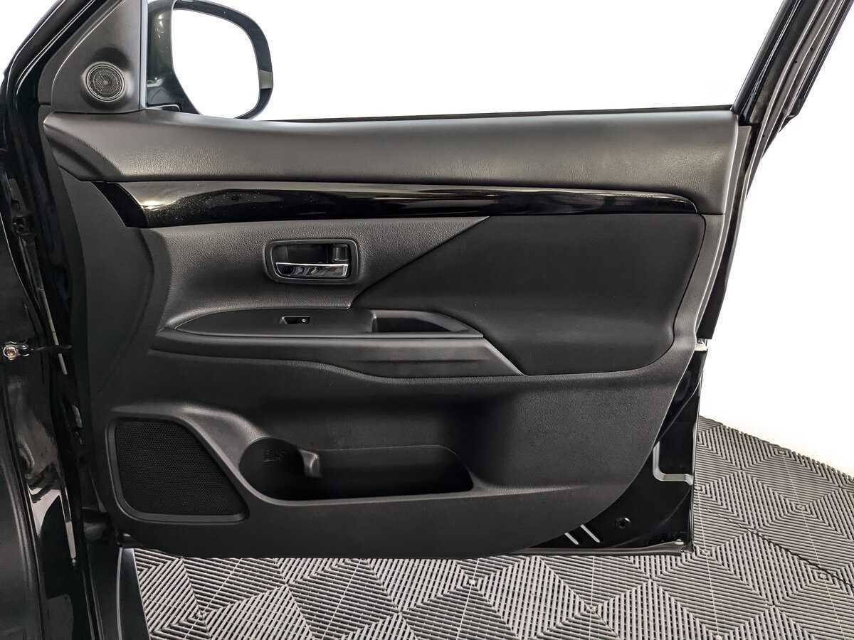 Купить Mitsubishi Outlander, 2019, 94 451 км.. Фото: #20