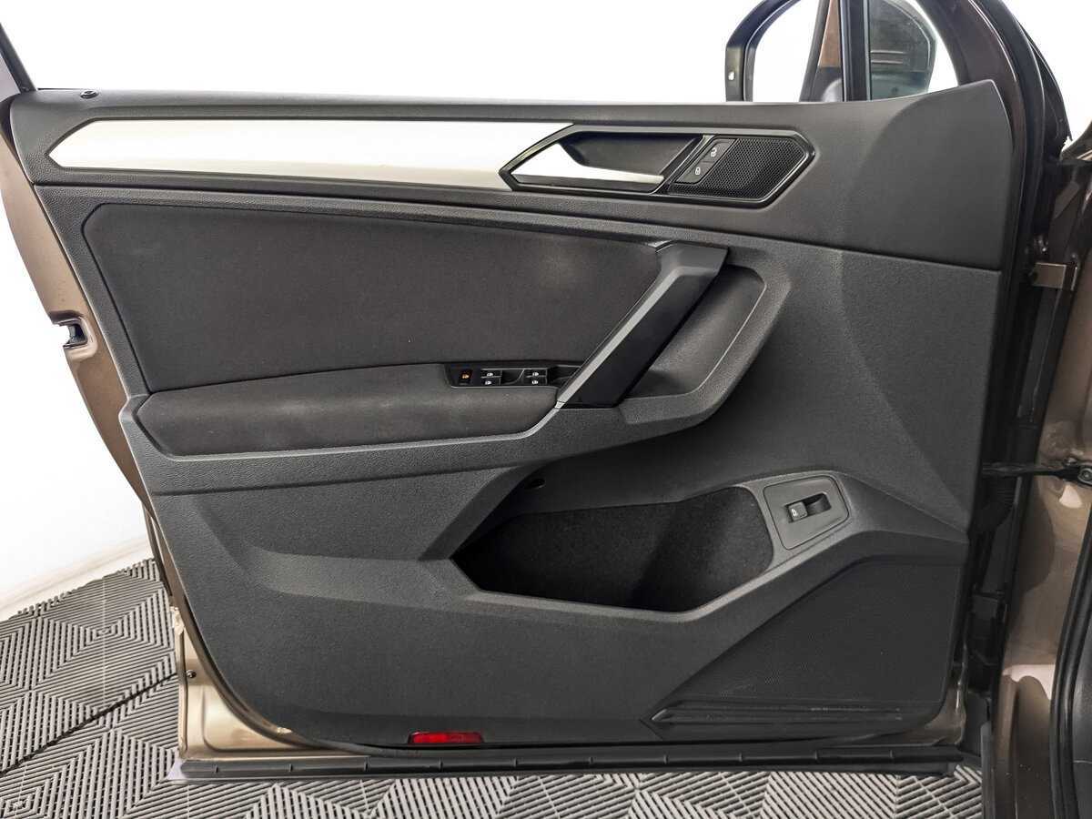 Купить Volkswagen Tiguan, 2017, 70 084 км.. Фото: #14