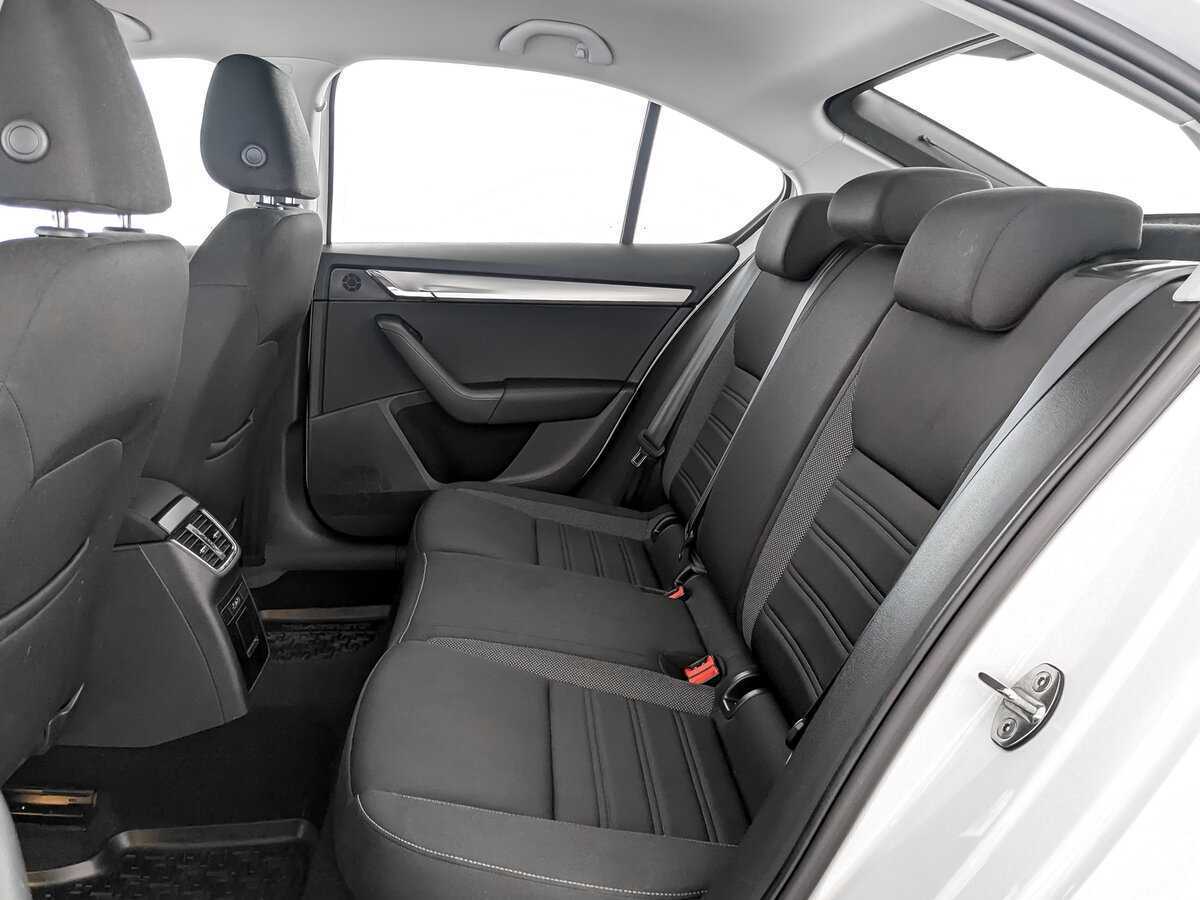 Купить Skoda Octavia, 2019, 50 560 км.. Фото: #9