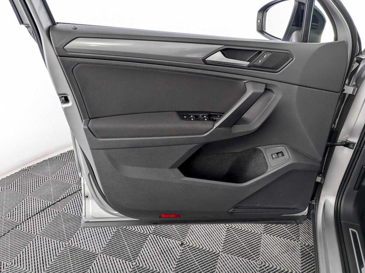 Купить Volkswagen Tiguan, 2020, 90 833 км.. Фото: #14