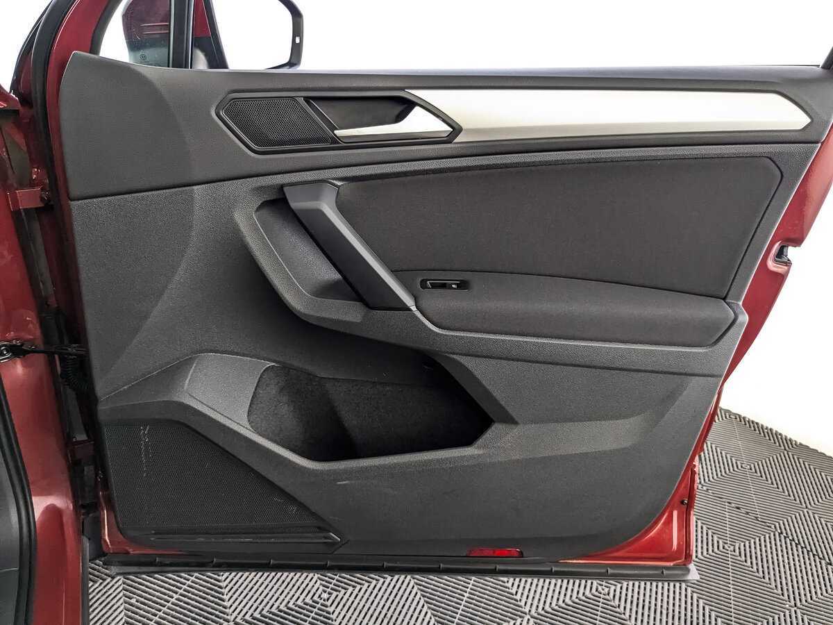 Купить Volkswagen Tiguan, 2020, 42 744 км.. Фото: #20