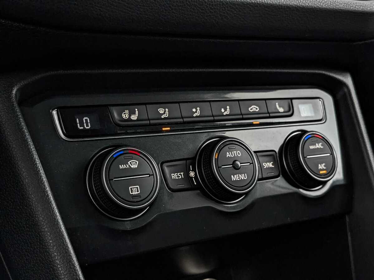 Купить Volkswagen Tiguan, 2017, 132 657 км.. Фото: #16