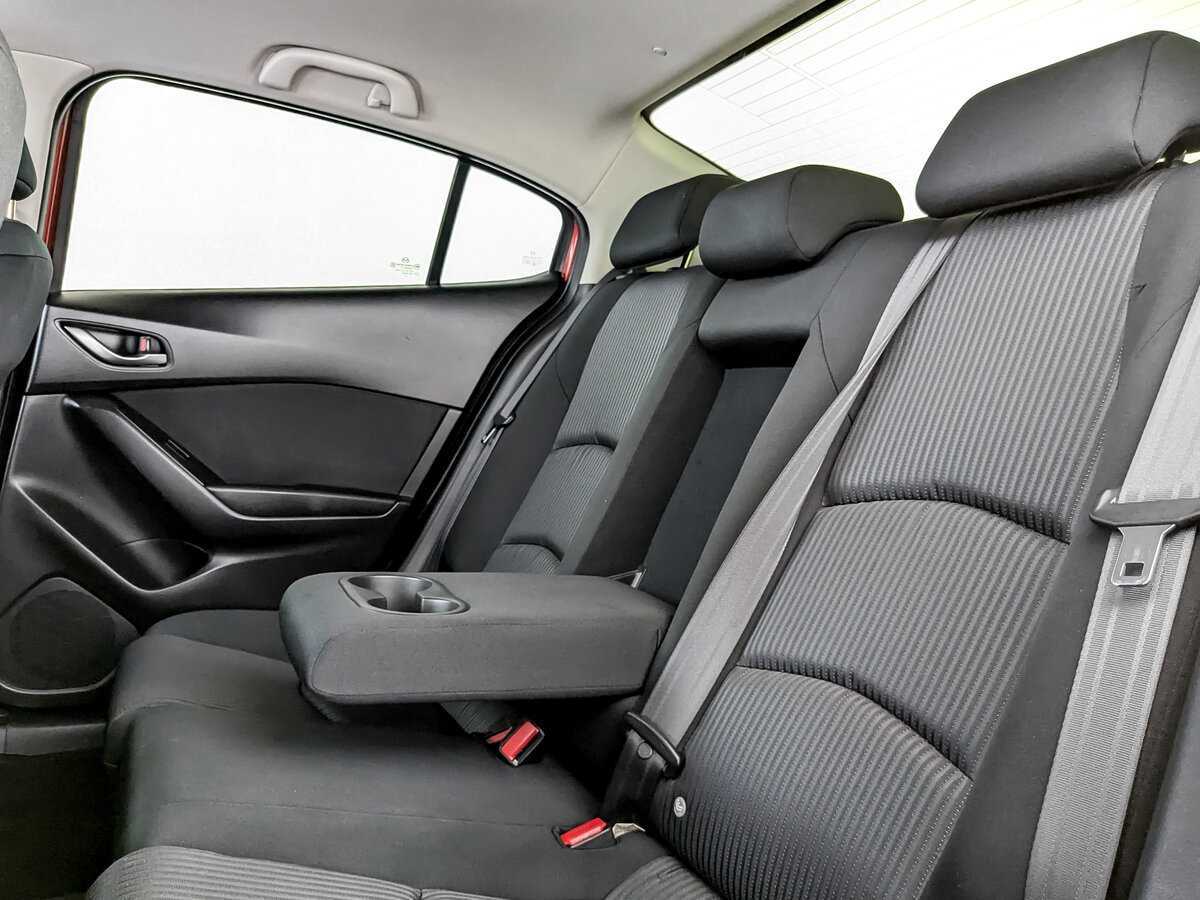 Купить Mazda 3, 2014, 145 359 км.. Фото: #9