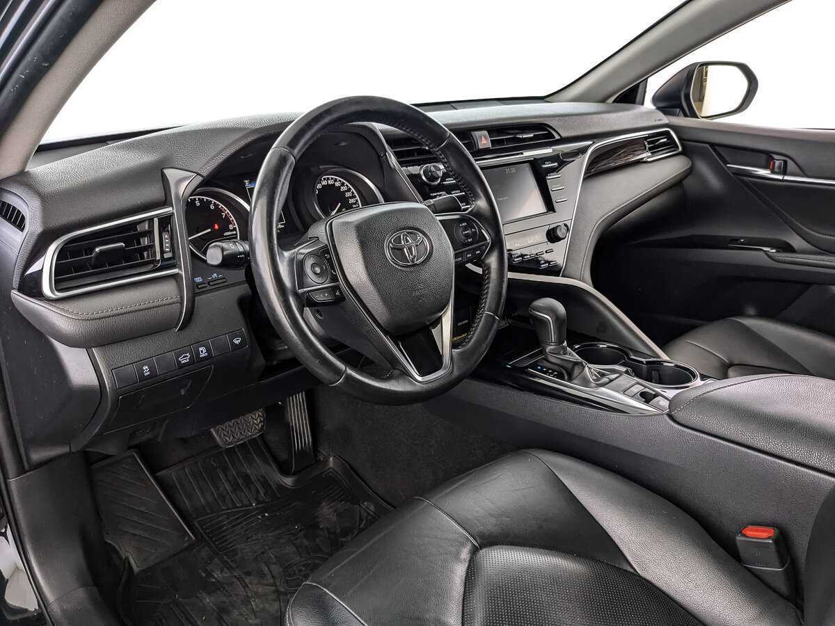 Купить Toyota Camry, 2019, 199 456 км.. Фото: #10