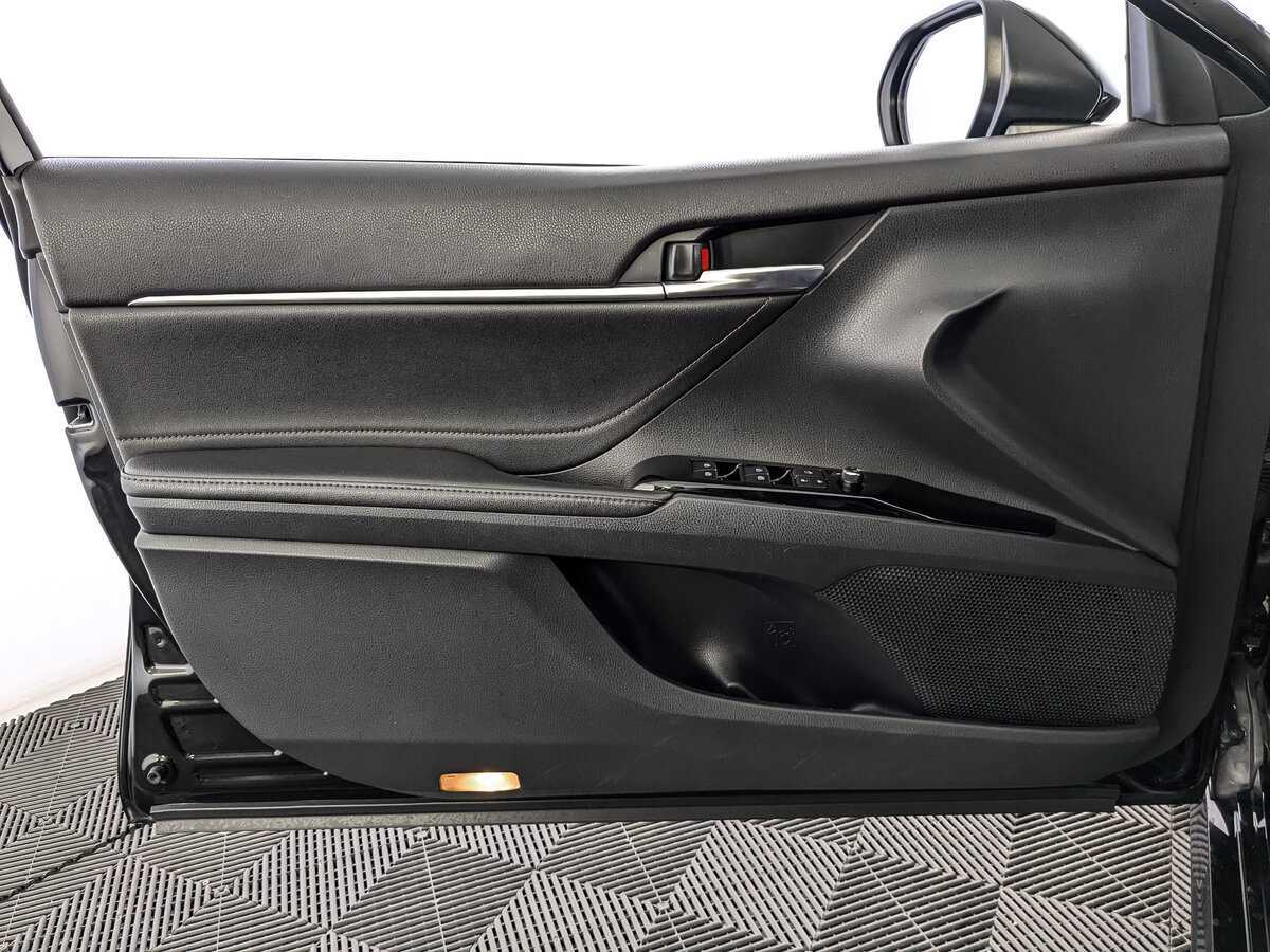 Купить Toyota Camry, 2019, 199 456 км.. Фото: #14
