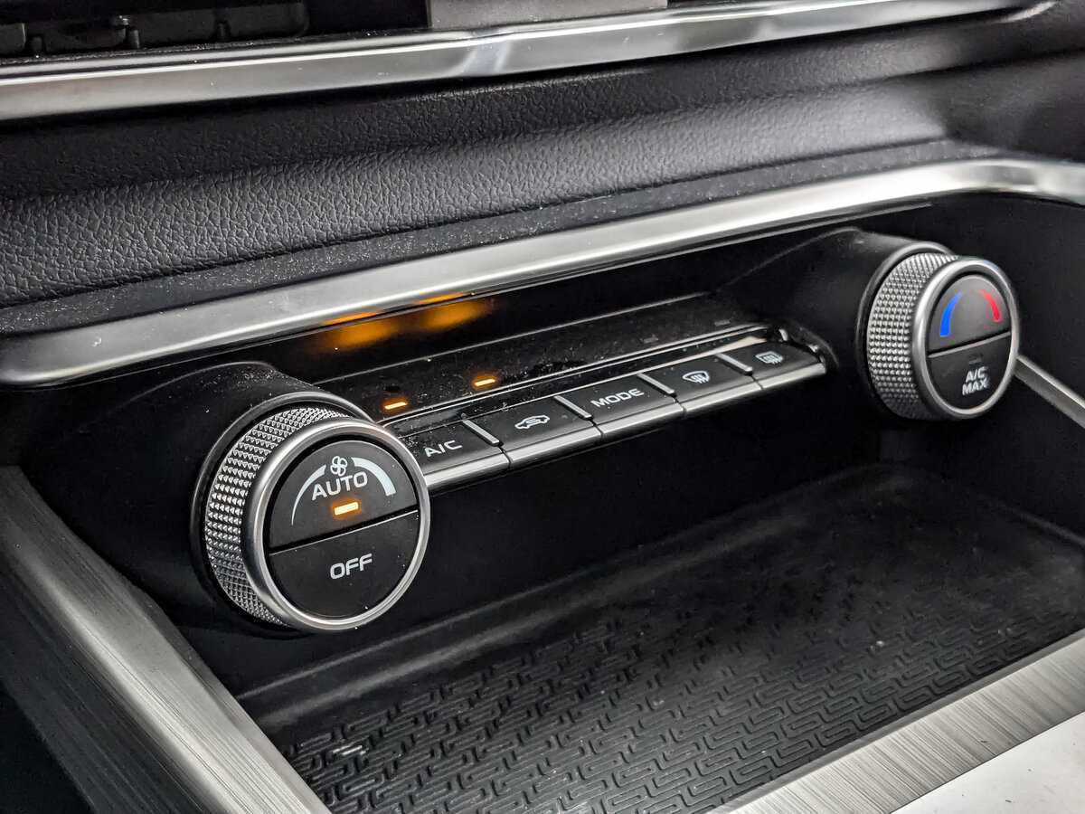 Купить Джили Кулрэй, 2020, 35 821 км.. Фото: #16