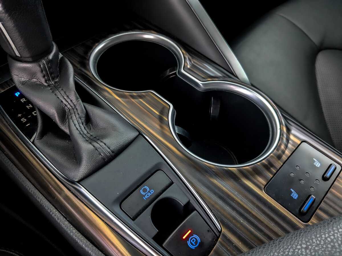 Купить Toyota Camry, 2021, 68 105 км.. Фото: #23