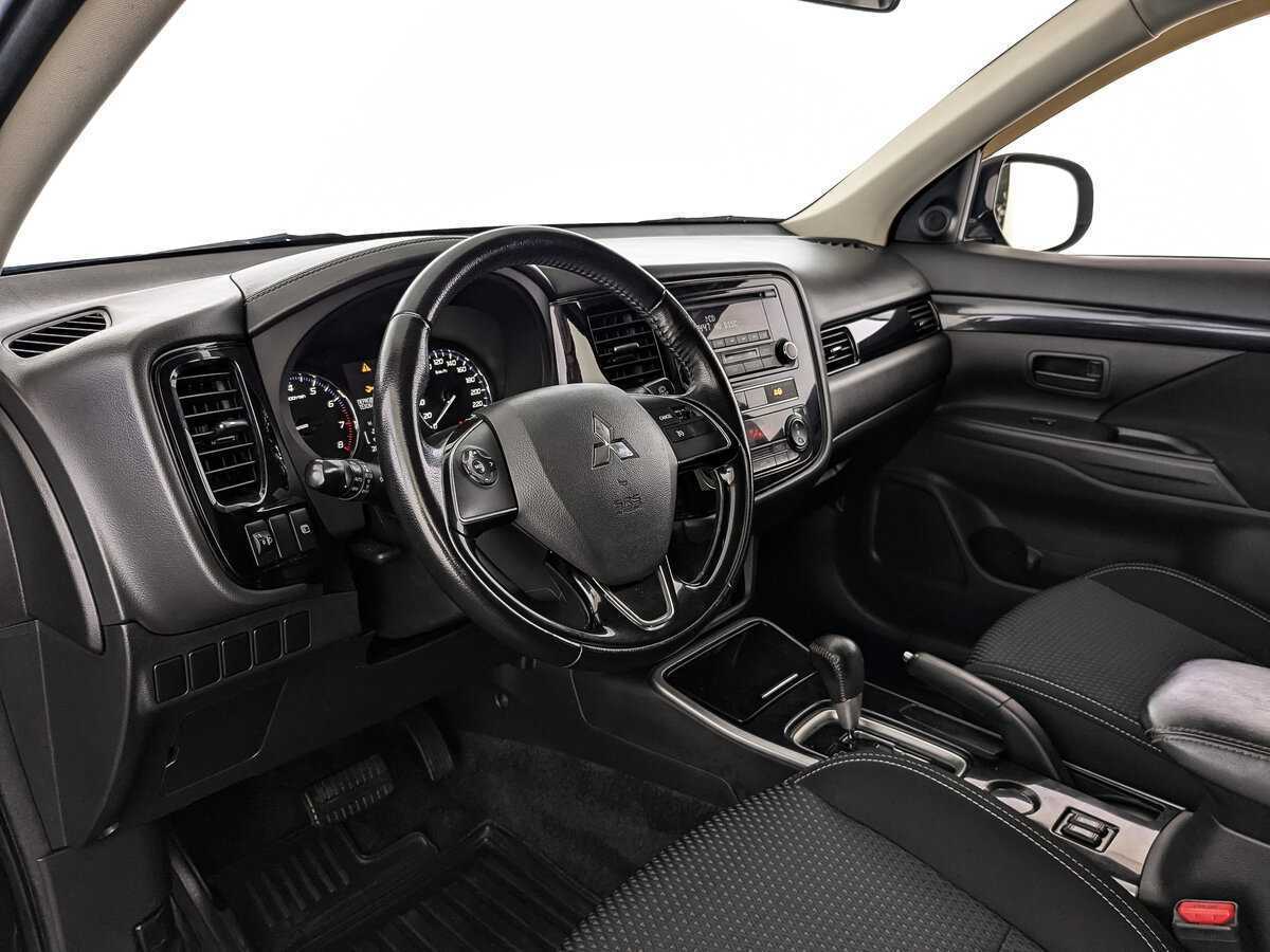 Купить Mitsubishi Outlander, 2018, 203 776 км.. Фото: #10