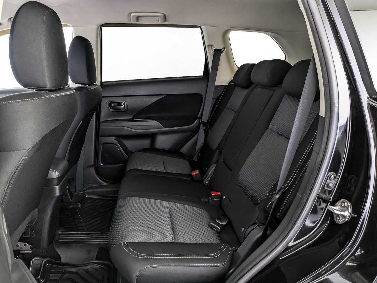 Купить Mitsubishi Outlander, 2018, 203 776 км.. Фото: #13