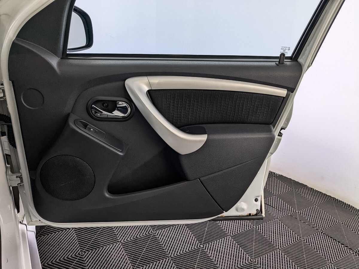 Купить Nissan Terrano, 2015, 128 543 км.. Фото: #19