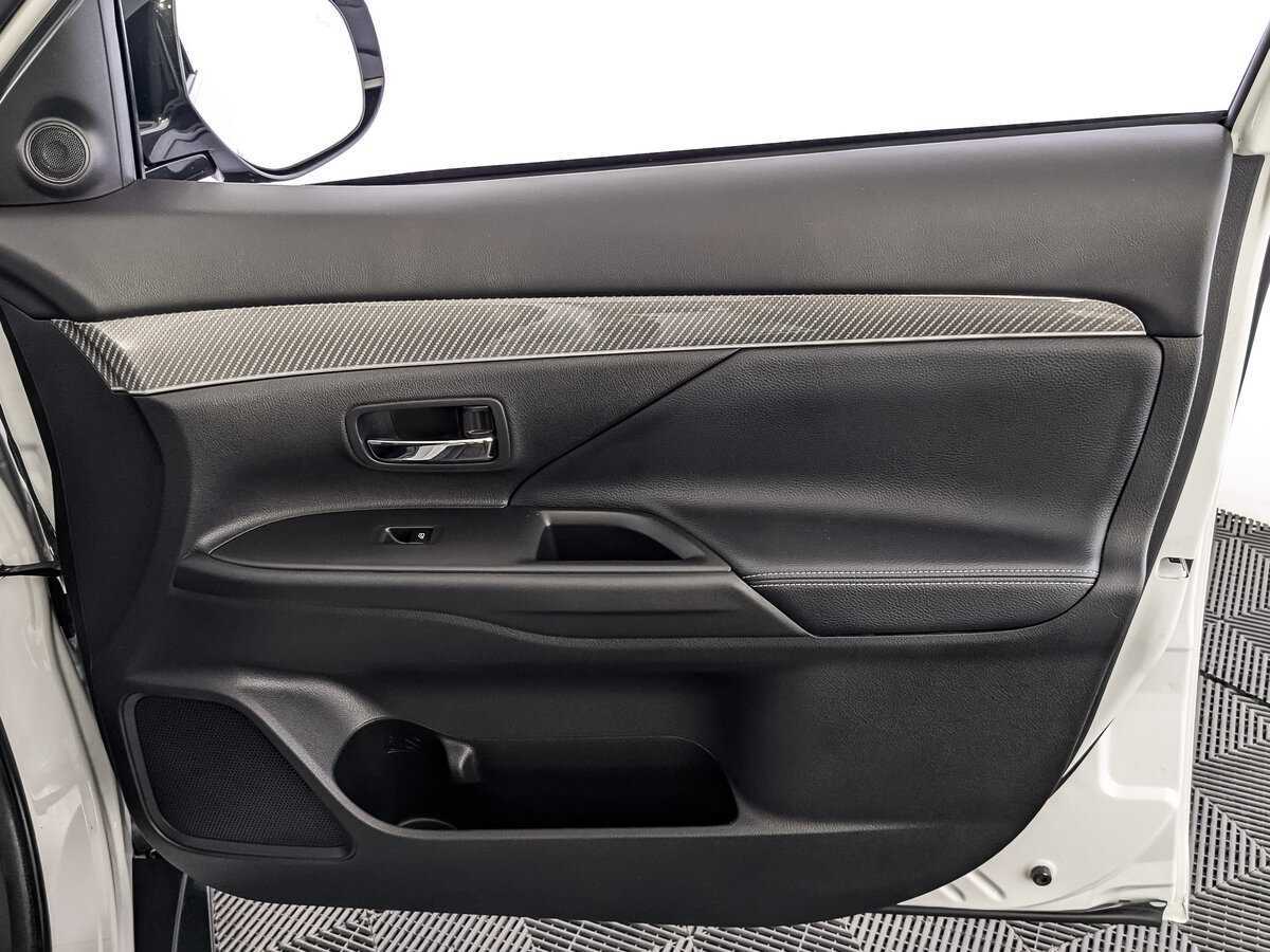 Купить Mitsubishi Outlander, 2021, 98 197 км.. Фото: #18