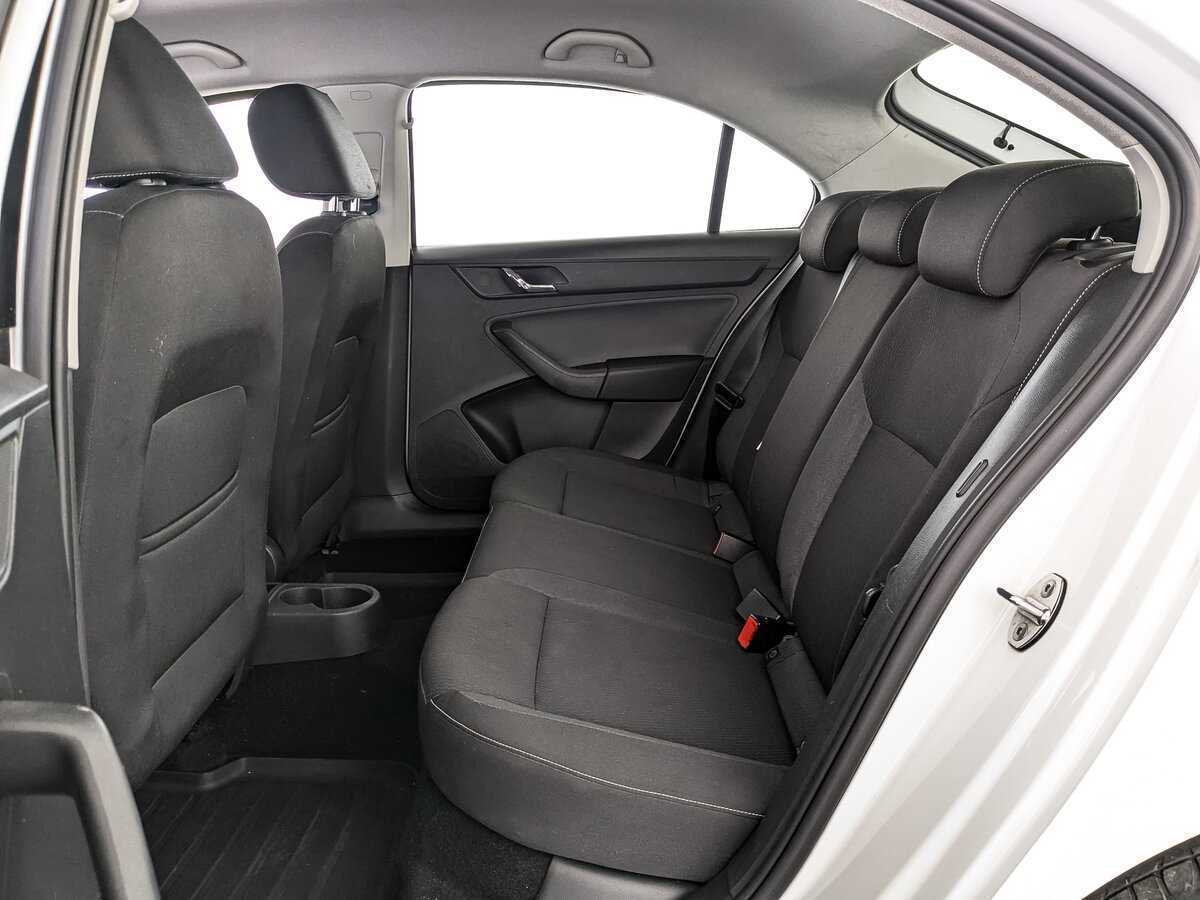 Купить Skoda Rapid, 2015, 177 980 км.. Фото: #13