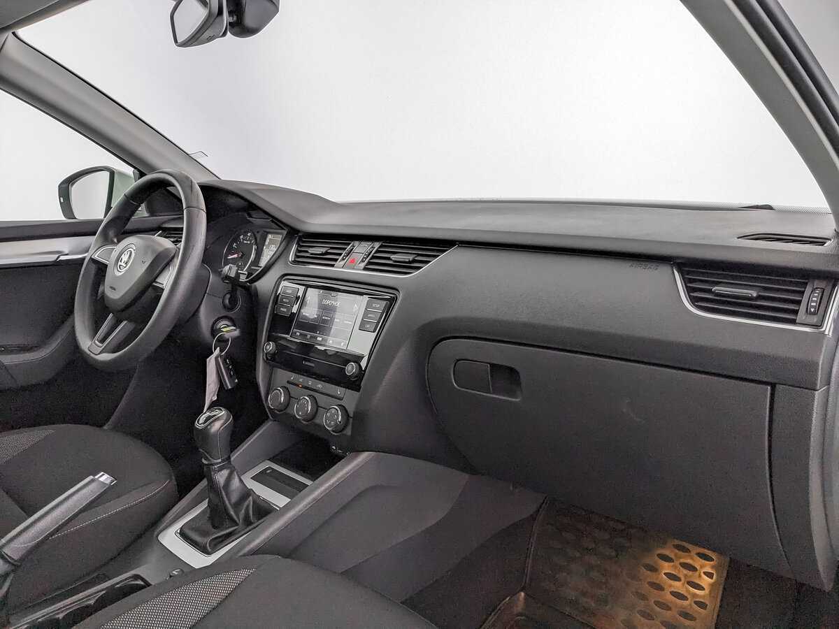 Купить Skoda Octavia, 2017, 186 751 км.. Фото: #8