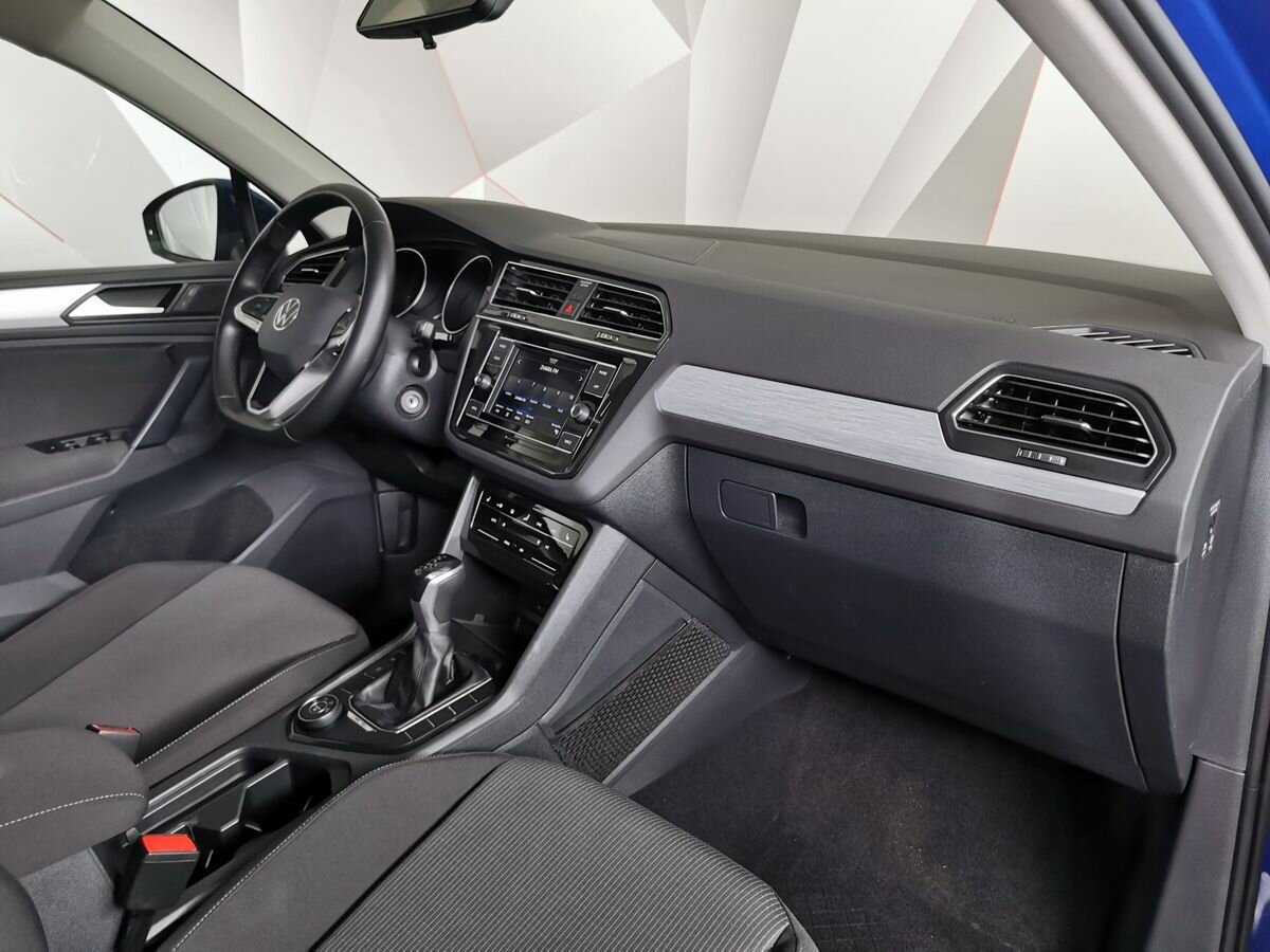 Купить Volkswagen Tiguan, 2021, 69 370 км.. Фото: #8